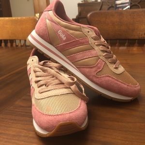 Brand new, in box, Gola, Daytona, woman’s sneaker, size 7. Warm rose and camel.